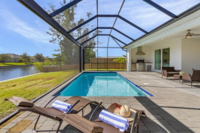 Peace, Tranquility, Relaxation, Pool - Serene Canal Escape - Roelens